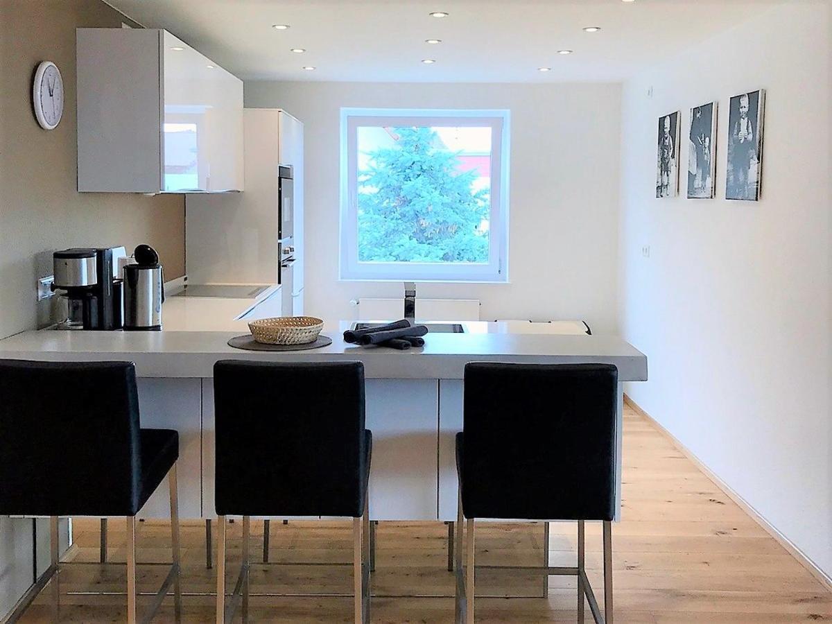Bodensee Apartments Meersburg Sonnhalde ภายนอก รูปภาพ