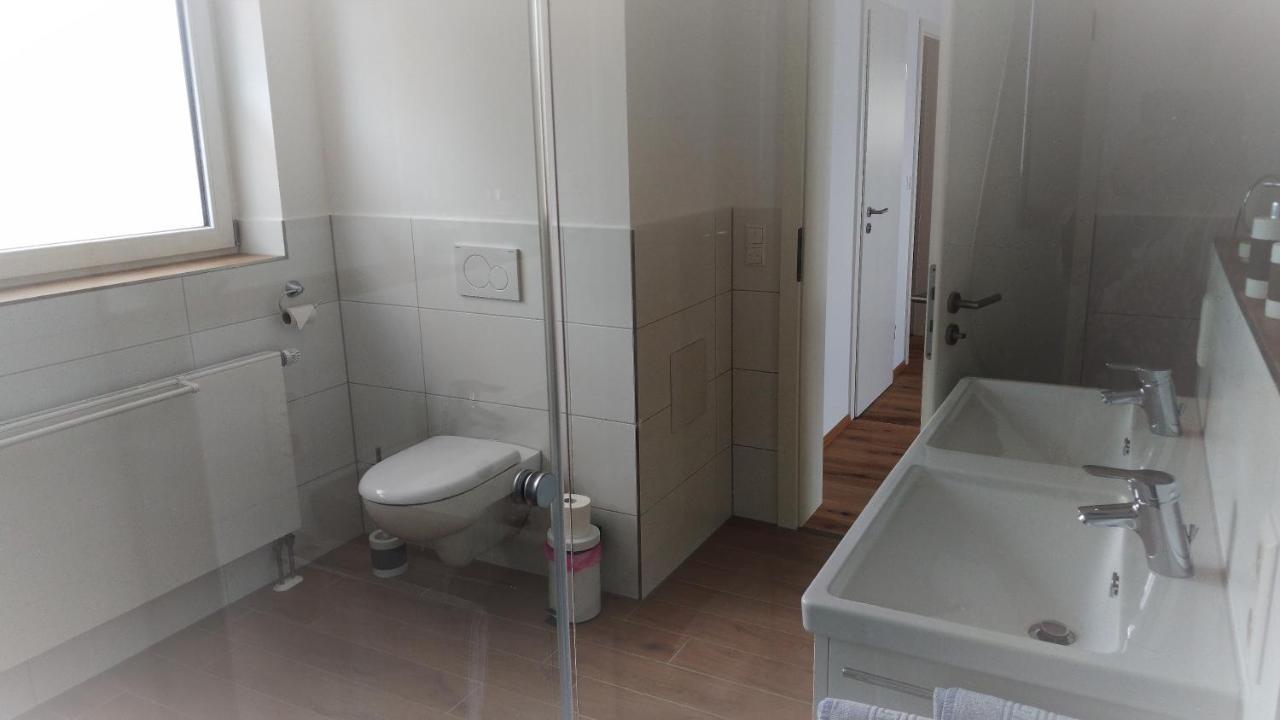Bodensee Apartments Meersburg Sonnhalde ภายนอก รูปภาพ